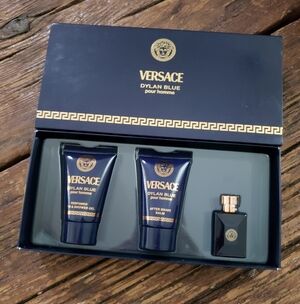 Versace Dylan Blue Pour Homme Grooming Trio